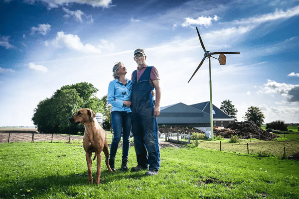 Boerderij windmolen voor akkerbouw in Houwerzijl